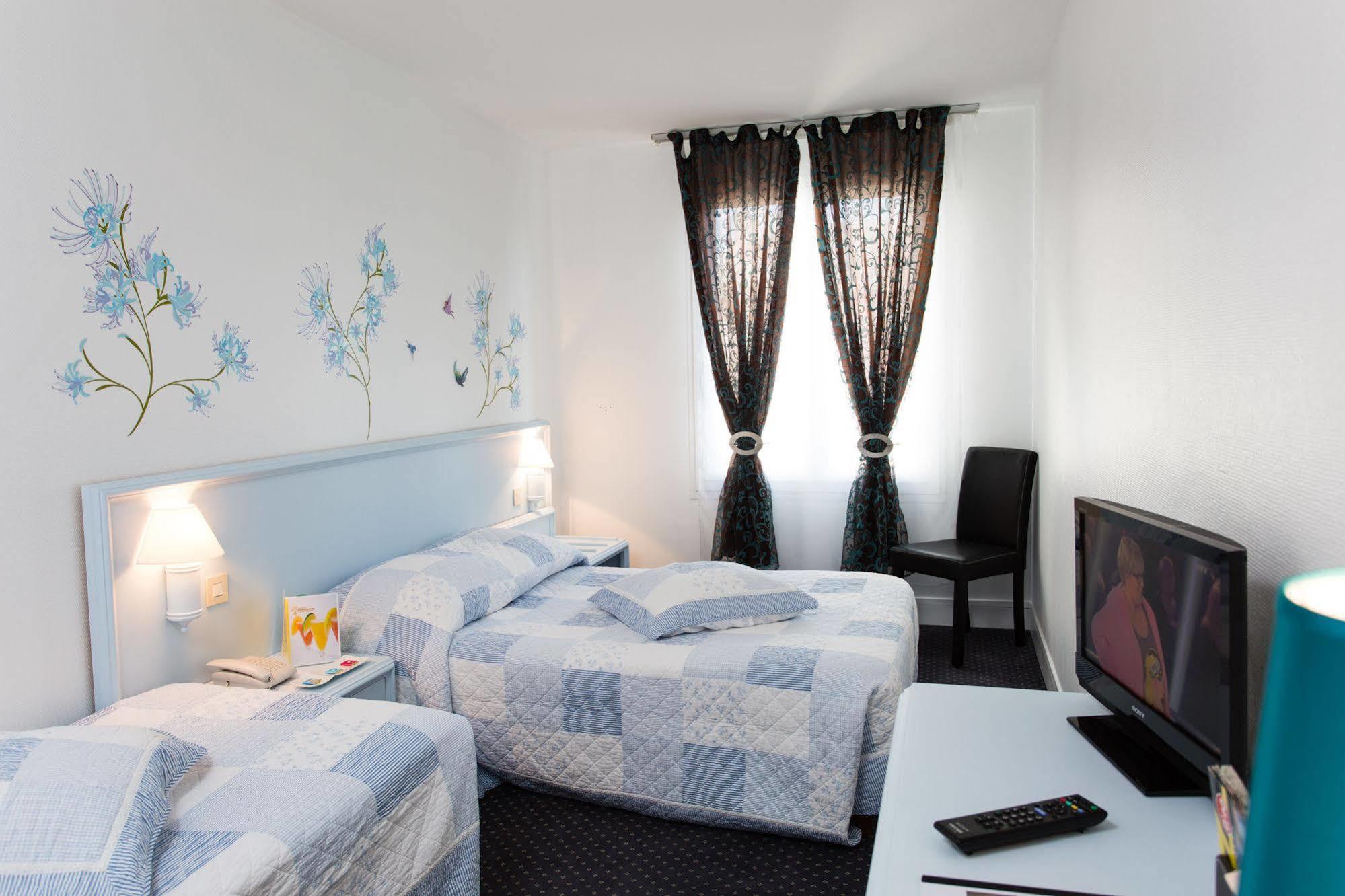 Hotel Le Beffroi Dreux Zewnętrze zdjęcie
